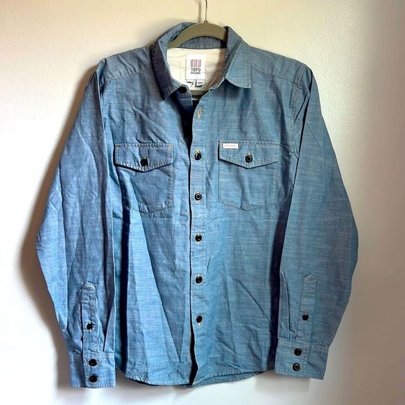 Topo Designs Other - Missing size tag! Men’s Topo designs light blue high quality button down shirt.